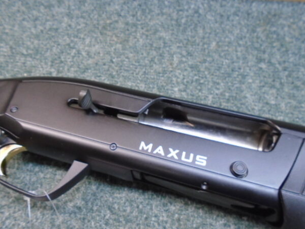 MAXUS Semi-auto 12g by Browning - Image 3